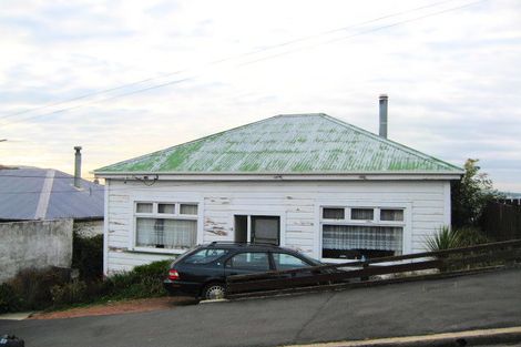 Photo of property in 19 Cole Street, Caversham, Dunedin, 9012