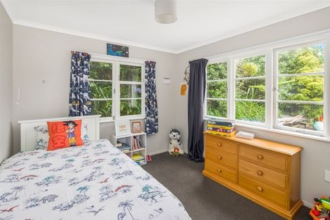 Photo of property in 34 Bassett Road, Johnsonville, Wellington, 6037