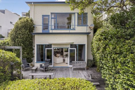 Photo of property in 38 The Crescent, Roseneath, Wellington, 6011