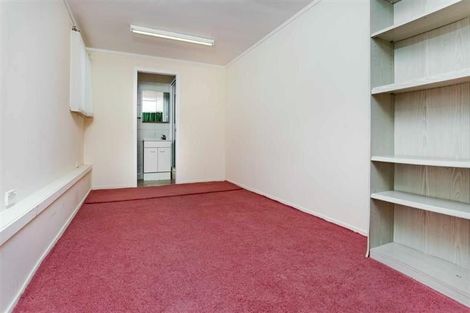 Photo of property in 4 Bank Street, Hillcrest, Auckland, 0627