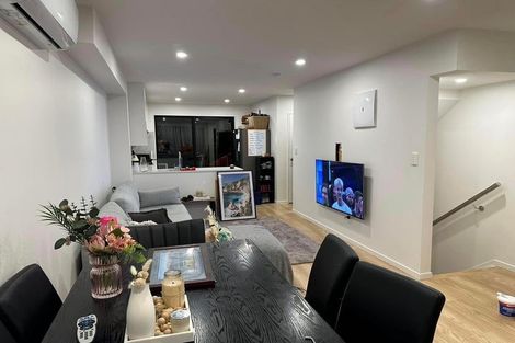 Photo of property in 15 Oki Place, Glenfield, 0629