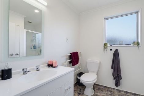 Photo of property in 105 Oxford Street, Ashhurst, 4810