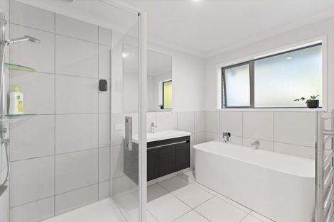 Photo of property in 30 Muller Road, Blenheim, 7201