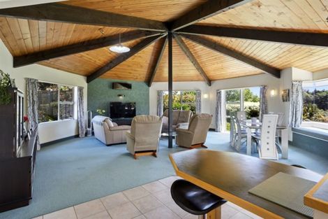 Photo of property in 1 Links View Drive, Omokoroa, 3114