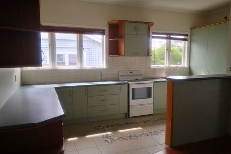 Photo of property in 1020 Great North Road, Point Chevalier, Auckland, 1022