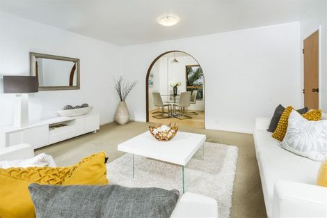 Photo of property in 2/57 Lake Road, Devonport, Auckland, 0624