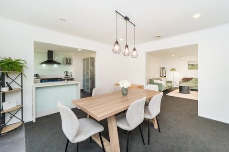 Photo of property in 8 Aintree Crescent, Awapuni, Palmerston North, 4412