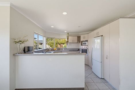 Photo of property in 6a Barry Avenue, Whakatane, 3120