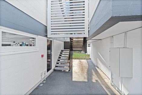 Photo of property in 2/63 Papanui Road, Merivale, Christchurch, 8014