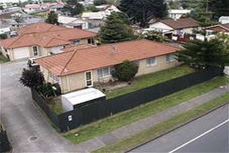 Photo of property in 401b Roscommon Road, Clendon Park, Auckland, 2103