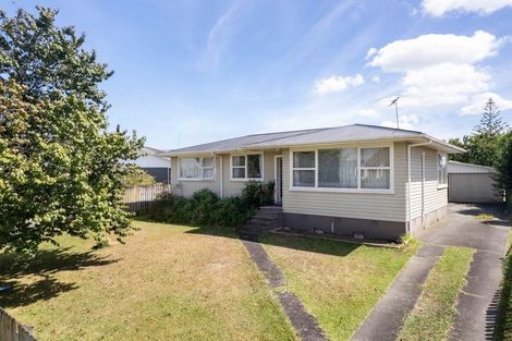 Photo of property in 43 Tatariki Street, Rosehill, Papakura, 2113