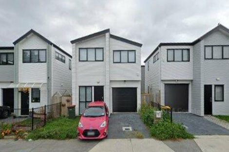 Photo of property in 13 Arahopu Place, Papakura, 2110