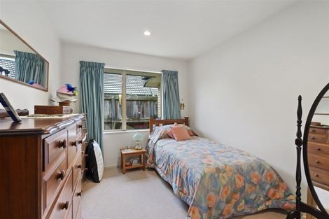 Photo of property in 1a Ballybrack Place, Casebrook, Christchurch, 8051