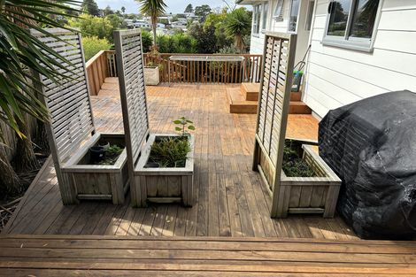 Photo of property in 21 Peterhouse Place, West Harbour, Auckland, 0618