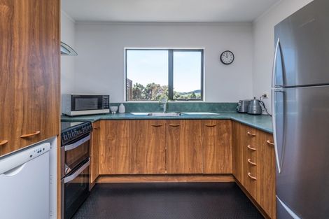 Photo of property in 4 Tobago Crescent, Grenada North, Wellington, 5028