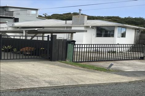 Photo of property in 61 Ahuriri Street, Strathmore Park, Wellington, 6022