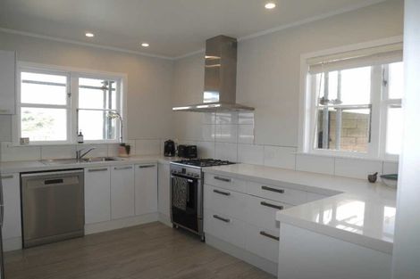 Photo of property in 53 Woodland Road, Johnsonville, Wellington, 6037