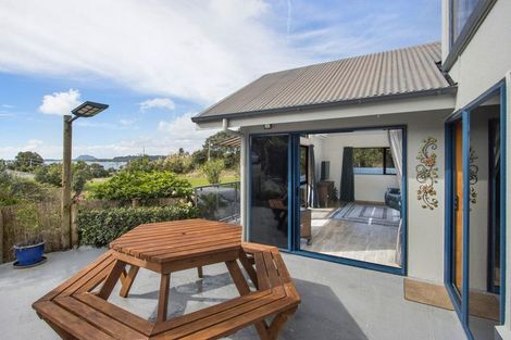Photo of property in 28 Owen Place, Omokoroa, 3114