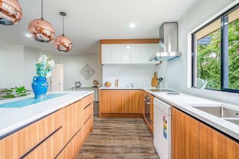 Photo of property in 8/17 Neta Grove, Henderson, Auckland, 0612