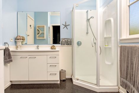 Photo of property in 53 Keepa Road, Coastlands, Whakatane, 3191