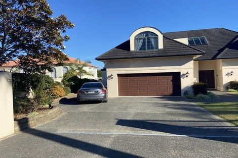 Photo of property in 11 Anaheim Boulevard, Shamrock Park, Auckland, 2016