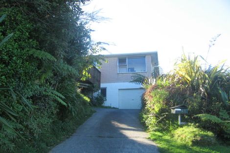 Photo of property in 30 Poto Road, Normandale, Lower Hutt, 5010