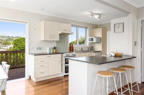 Photo of property in 22 Jillett Street, Titahi Bay, Porirua, 5022