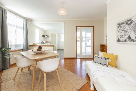 Photo of property in 705 Avenue Road West, Saint Leonards, Hastings, 4120