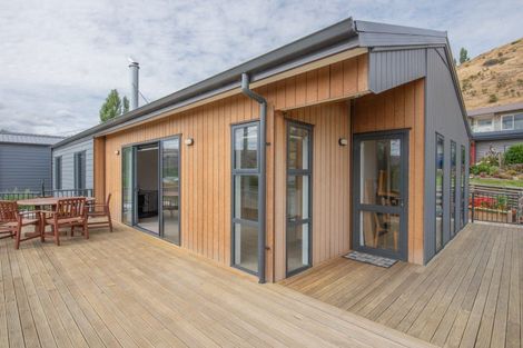 Photo of property in 4 Selkirk Street, Roxburgh, 9500