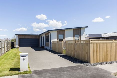 Photo of property in 5 Kingsbridge West, Burwood, Christchurch, 8083