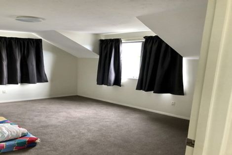 Photo of property in 2/11 Siska Place, Upper Riccarton, Christchurch, 8041