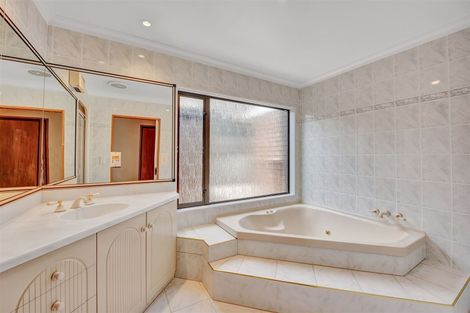 Photo of property in 11 Richardson Street, Britannia Heights, Nelson, 7010