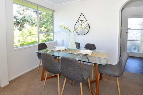 Photo of property in 2/10 Scarlock Avenue, Browns Bay, Auckland, 0630