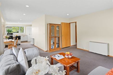 Photo of property in 1 Ilfracombe Place, Burnside, Christchurch, 8053