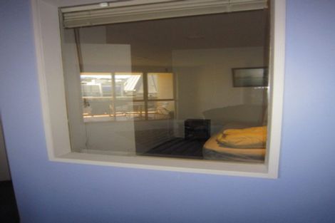 Photo of property in 4b/5 Kent Terrace, Mount Victoria, Wellington, 6011