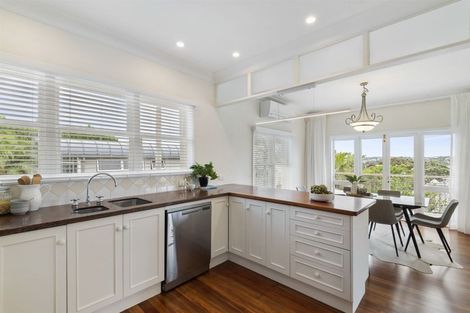 Photo of property in 1/248 Hurstmere Road, Takapuna, Auckland, 0622