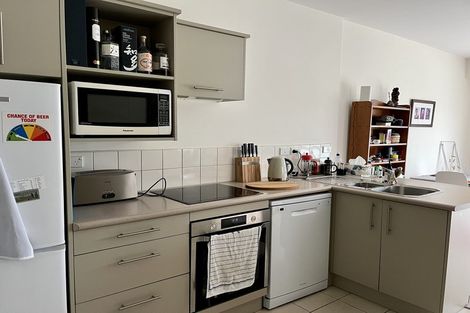 Photo of property in Coromandel Heights, 5/111 Coromandel Street, Newtown, Wellington, 6021