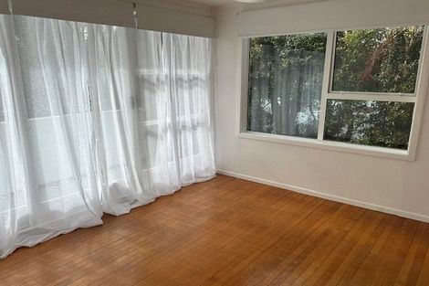 Photo of property in 2/26 Otakau Road, Milford, Auckland, 0620