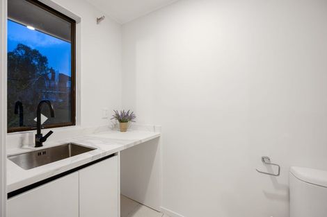 Photo of property in 2/72 Shoreham Street, Avondale, Auckland, 0600