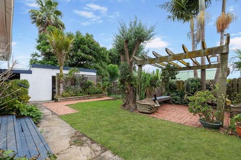 Photo of property in 5 Pacific Street, Waiuku, 2123