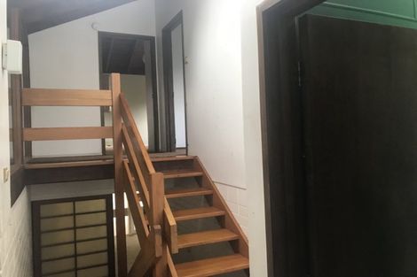 Photo of property in 24 Valley Road, Northcote, Auckland, 0626