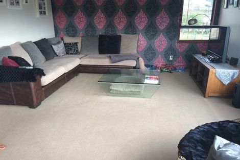 Photo of property in 2/90 Verbena Road, Birkdale, Auckland, 0626