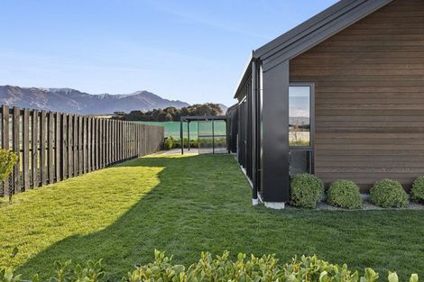 Photo of property in 51 Obelisk Street, Wanaka, 9305