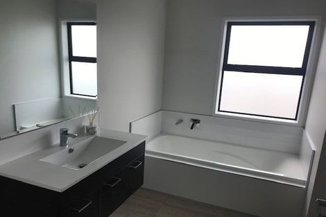 Photo of property in 53 Featherstone Drive, Flagstaff, Hamilton, 3210