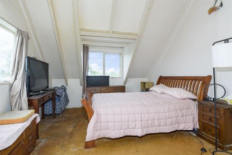 Photo of property in 31 Cobham Crescent, Kelston, Auckland, 0602