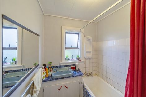 Photo of property in 12 Bell Street, Otane, 4202