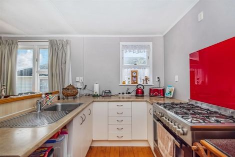 Photo of property in 8 Hayman Place, Beach Haven, Auckland, 0626