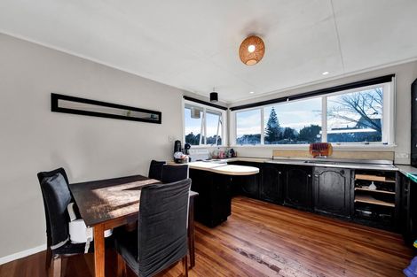 Photo of property in 3 Vancouver Place, Marfell, New Plymouth, 4310