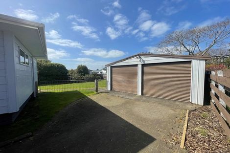 Photo of property in 6 Camellia Avenue, Bell Block, New Plymouth, 4312