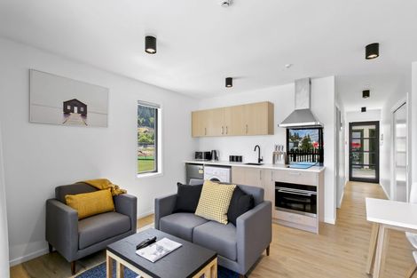 Photo of property in The Alex Apartments, 32/135b Hallenstein Street, Queenstown, 9300